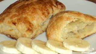 Слойки с бананом