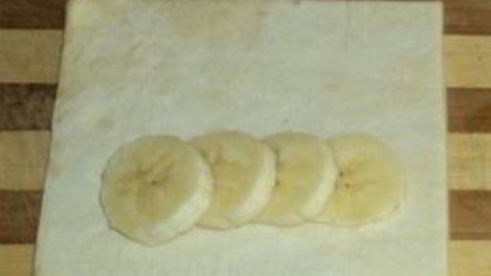 слойки с бананом