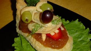 Слойки с повидлом из слоеного теста Добрый волк