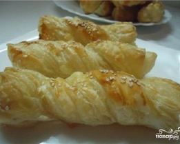 Слойки с сыром