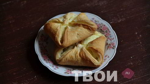 слойки с творогом
