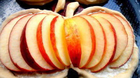 слойки яблочко