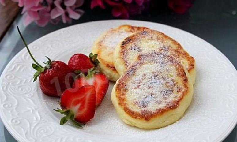 Рецепт нежных сырников из творога в духовке