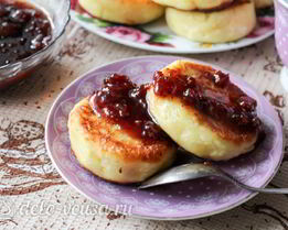 Пышные сырники на сковороде