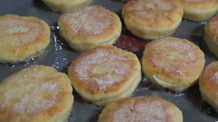 Сырники из прокисшего творога