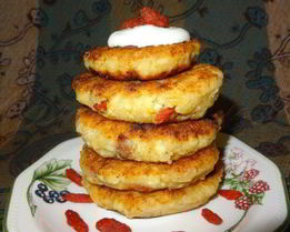 Сырники по-восточному с ягодами годжи и корицей