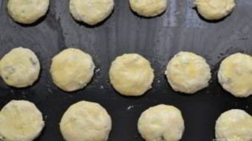 сырники с изюмом и лимоном