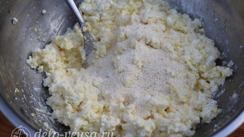 сырники с изюмом и манкой