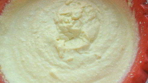 творожник с абрикосами и вишней