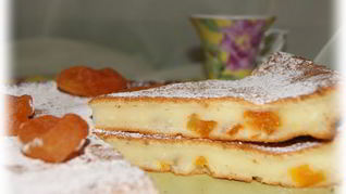 Творожник с белым шоколадом и курагой