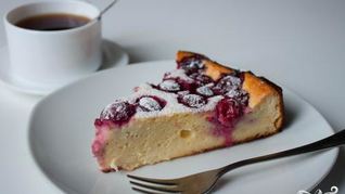 Творожник с вишней