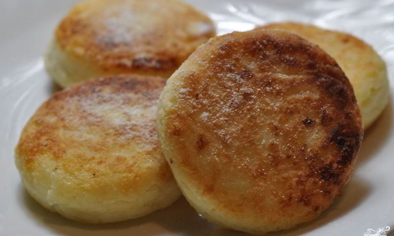 Рецепт творожников с манкой