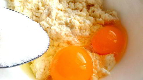 творожники с сухофруктами