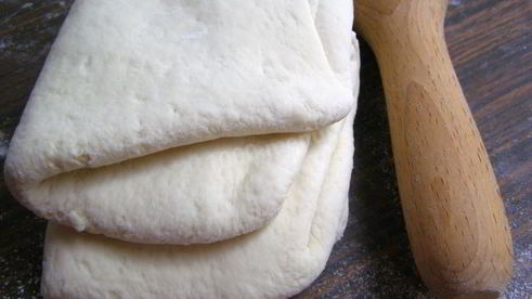 домашнее слоеное дрожжевое тесто