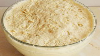 Дрожжевое тесто для пиццы