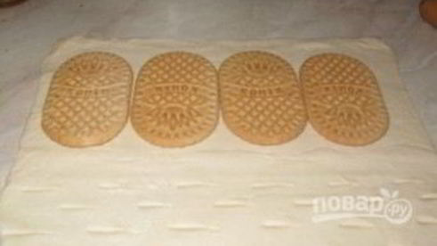 слоеное бездрожжевое тесто с вишней