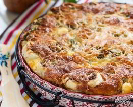 Слоеное тесто с фаршем