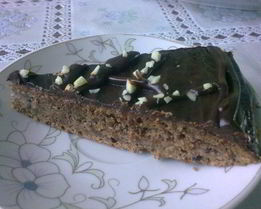 Шоколадно-миндальный торт с заварным кремом