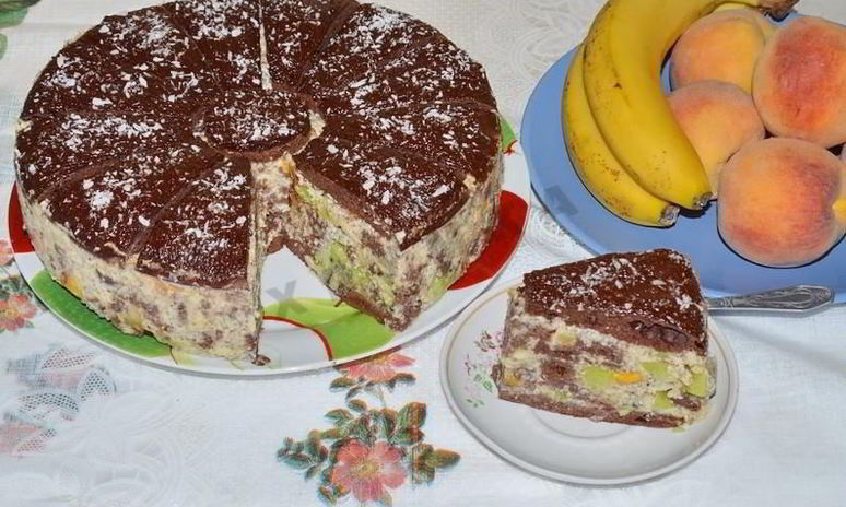 Рецепт шоколадного торта с фруктами