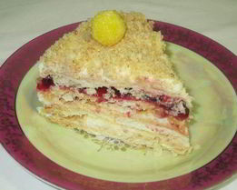 Торт Наполеон малиновый