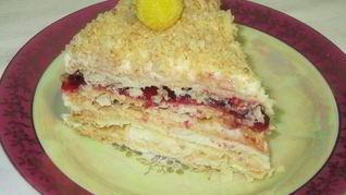 Торт Наполеон малиновый