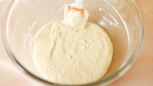 бельгийские вафли с ягодами и взбитыми сливками