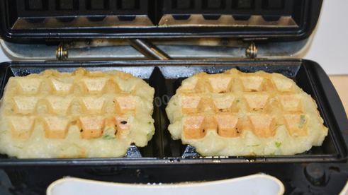 картофельные вафли в вафельнице