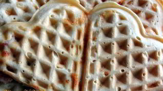 Пикантные вафли на завтрак