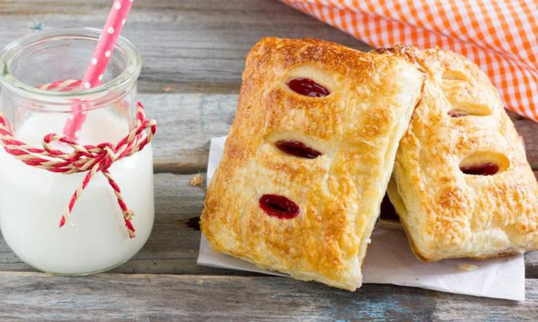 Рецепт вишневых слоек