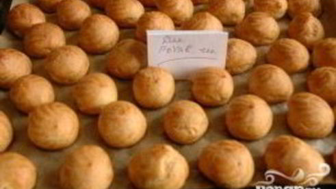 елочка из профитролей