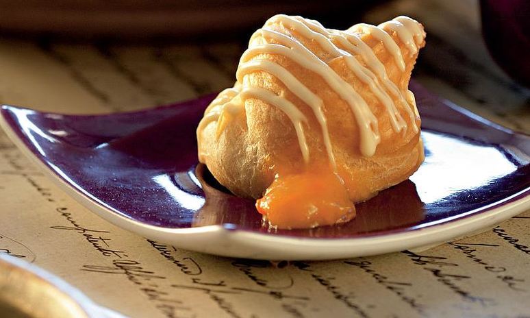 Рецепт имбирных профитролей с манго