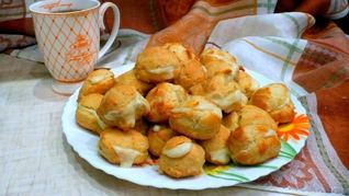 Профитроли с заварным кремом