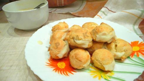 профитроли с заварным кремом