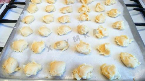 профитроли с заварным кремом