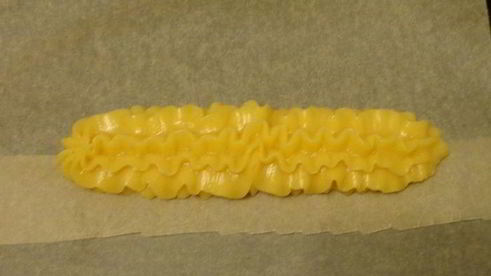 эклер праздничный