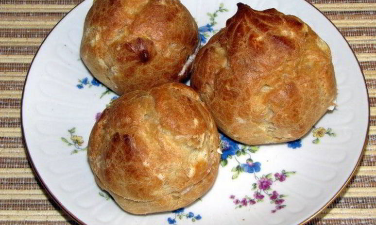 Рецепт эклеров с печенью трески и козьим сыром