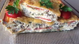 Блинная запеканка с грибами