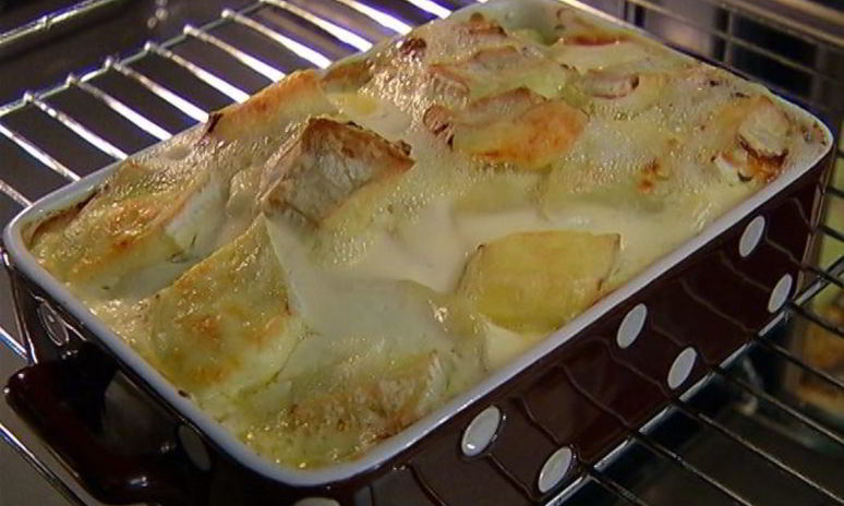 Рецепт деревенской запеканки с копченой курицей и сыром