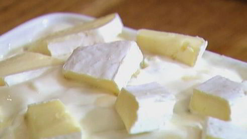 деревенская запеканка с копченой курицей и сыром