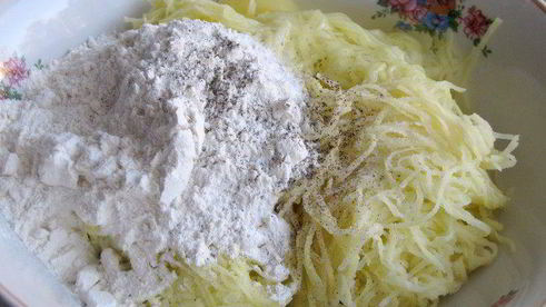 картофельная запеканка с индейкой