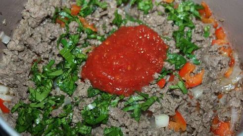 мясная запеканка под сырной шубкой