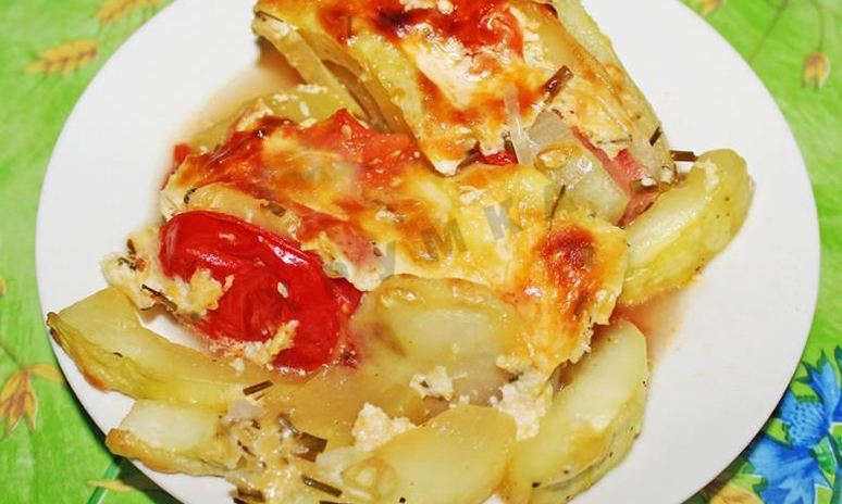 Рецепт овощной запеканки из кабачков с картофелем и помидорами