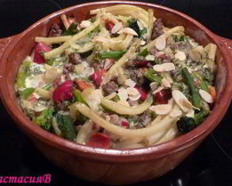 Пестрая запеканка с маккарони