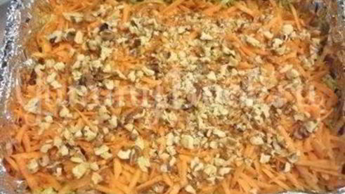 похрустывающая запеканка из капусты с грецким орехом