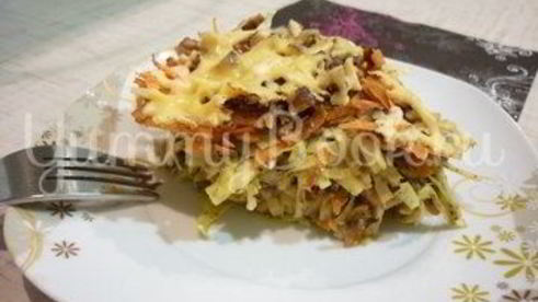 похрустывающая запеканка из капусты с грецким орехом