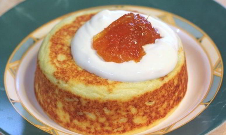 Рецепт творожной запеканки со сметаной и абрикосовым джемом