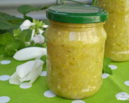 Аджика из кабачков на зиму острая
