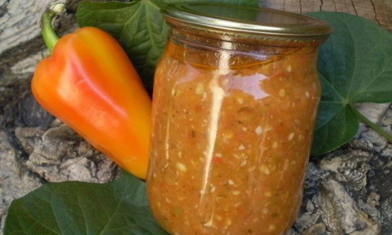 Рецепт аджики из помидоров и чеснока