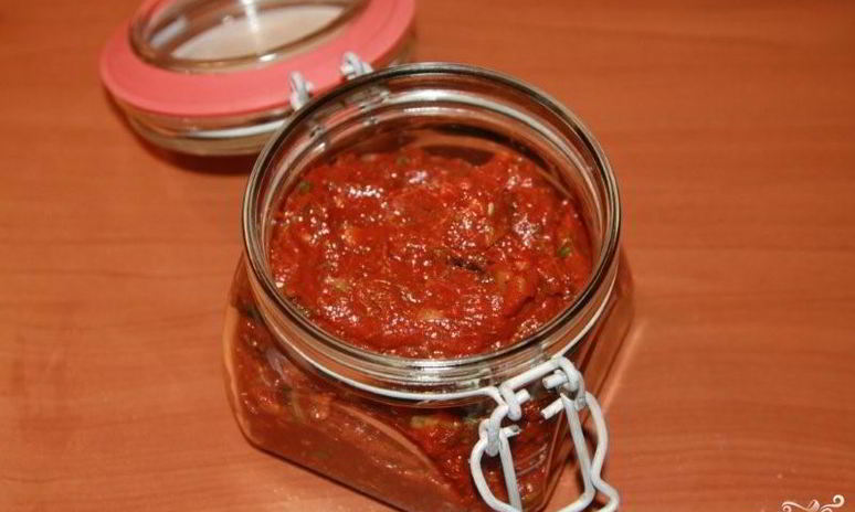 Рецепт аджики острой