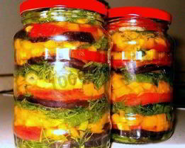 Баклажаны слоями на зиму с помидорами и чесноком